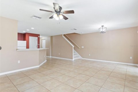 Townhouse in Tampa, Florida 2 bedrooms, 126.72 sq.m. № 1870856 - photo 7