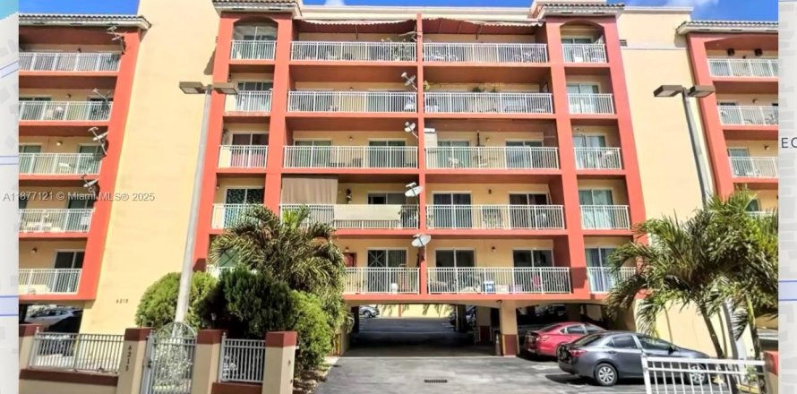 Apartment in Miami, Florida 2 bedrooms, 4077.95 sq.m. № 1923865