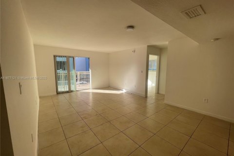 Apartment in Miami, Florida 2 bedrooms, 4077.95 sq.m. № 1923865 - photo 6