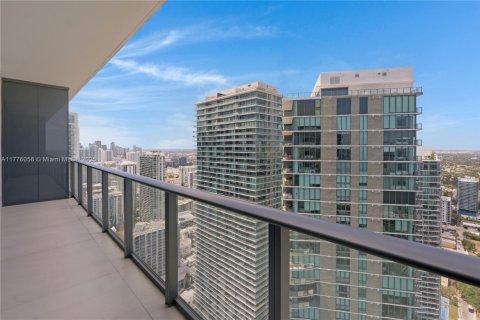 Condominio en venta en Miami, Florida, 4 dormitorios, 305.56 m2 № 1868229 - foto 21