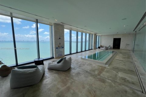 Condominio en venta en Miami, Florida, 4 dormitorios, 305.56 m2 № 1868229 - foto 30