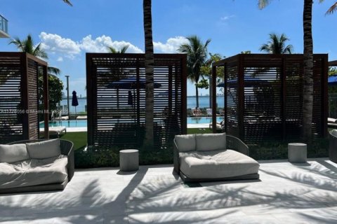 Condominio en venta en Miami, Florida, 4 dormitorios, 305.56 m2 № 1868229 - foto 26