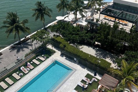 Condominio en venta en Miami, Florida, 4 dormitorios, 305.56 m2 № 1868229 - foto 25