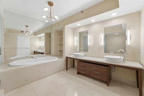 Купить кондоминиум в Майами-Бич, Флорида 2 спальни, 127.28м2, № 2066213 - фото 8