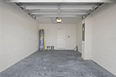 Townhouse in Winter Garden, Florida 3 bedrooms, 145.67 sq.m. № 1679978 - photo 10
