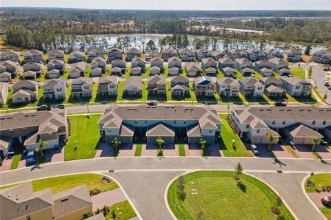 Townhouse in Winter Garden, Florida 3 bedrooms, 145.67 sq.m. № 1679978 - photo 28