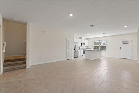 Townhouse in Winter Garden, Florida 3 bedrooms, 145.67 sq.m. № 1679978 - photo 3