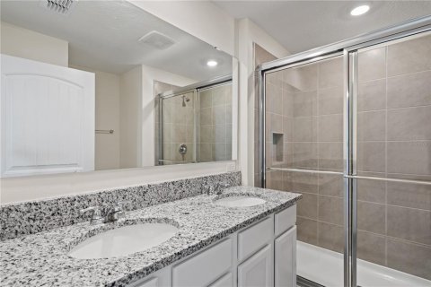 Townhouse in Winter Garden, Florida 3 bedrooms, 145.67 sq.m. № 1679978 - photo 19