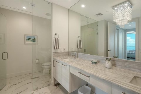 Condo in Sarasota, Florida, 2 bedrooms  № 1854259 - photo 28