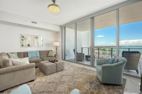 Condo in Sarasota, Florida, 2 bedrooms  № 1854259 - photo 9
