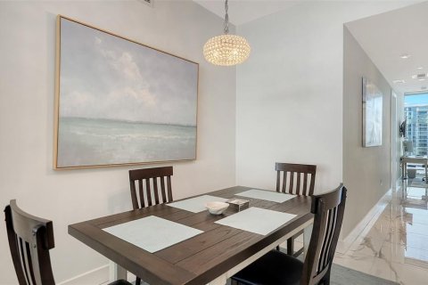 Condo in Sarasota, Florida, 2 bedrooms  № 1854259 - photo 21