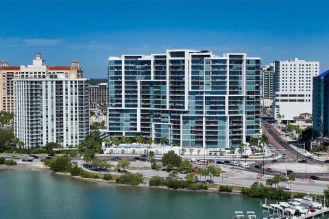 Condo in Sarasota, Florida, 2 bedrooms  № 1854259 - photo 4