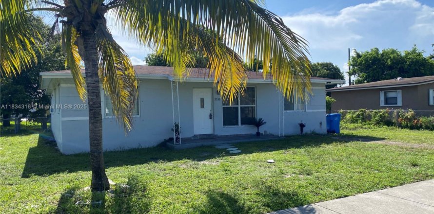 Casa en West Park, Florida 3 dormitorios, 97.55 m2 № 1961260