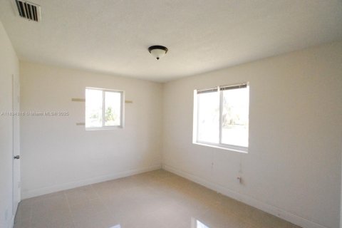 Casa en alquiler en West Park, Florida, 3 dormitorios, 97.55 m2 № 1961260 - foto 14