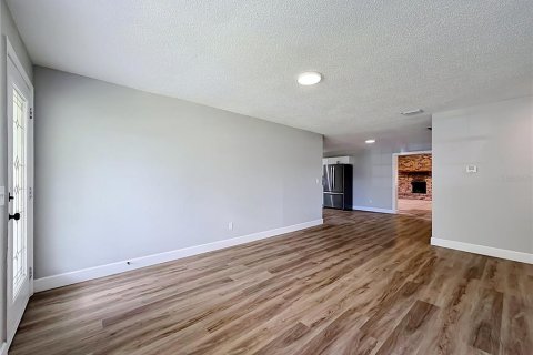 Villa ou maison à vendre à Sanford, Floride: 3 chambres, 175.03 m2 № 2230396 - photo 6