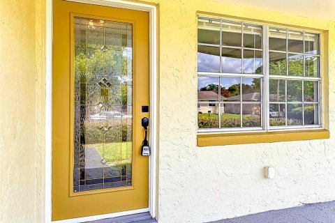 Villa ou maison à vendre à Sanford, Floride: 3 chambres, 175.03 m2 № 2230396 - photo 3