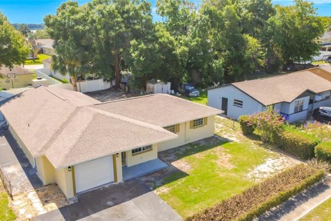 Villa ou maison à vendre à Sanford, Floride: 3 chambres, 175.03 m2 № 2230396 - photo 26
