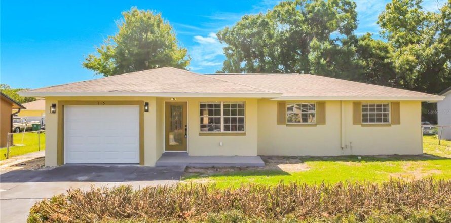 Villa ou maison à Sanford, Floride 3 chambres, 175.03 m2 № 2230396