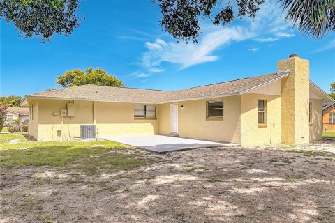 Villa ou maison à vendre à Sanford, Floride: 3 chambres, 175.03 m2 № 2230396 - photo 24