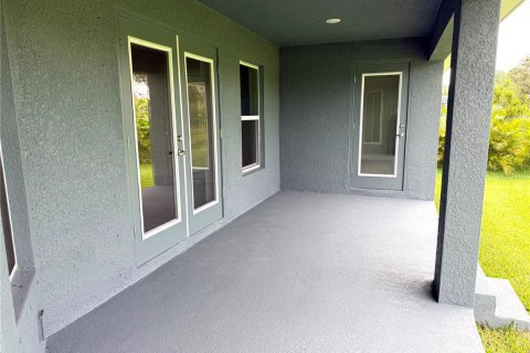 House in Rotonda, Florida 4 bedrooms, 216.46 sq.m. № 1538902 - photo 27