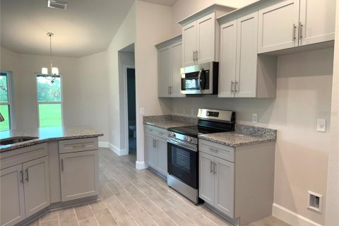 Villa ou maison à vendre à Rotonda, Floride: 4 chambres, 216.46 m2 № 1538902 - photo 13