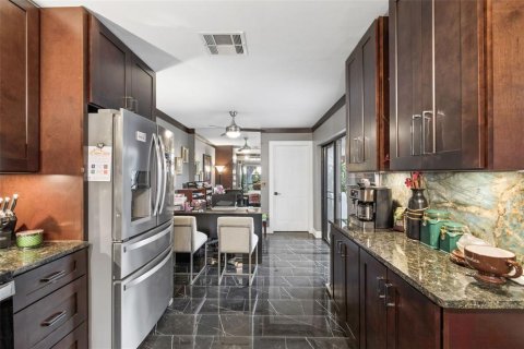 Townhouse in Orlando, Florida 3 bedrooms, 174.38 sq.m. № 2143060 - photo 15