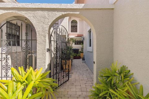 Townhouse in Orlando, Florida 3 bedrooms, 174.38 sq.m. № 2143060 - photo 10