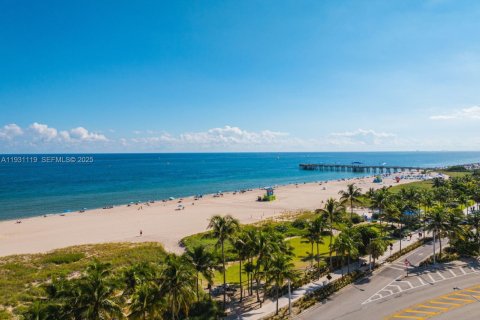 Townhouse in Pompano Beach, Florida 4 bedrooms, 325.99 sq.m. № 1990296 - photo 29