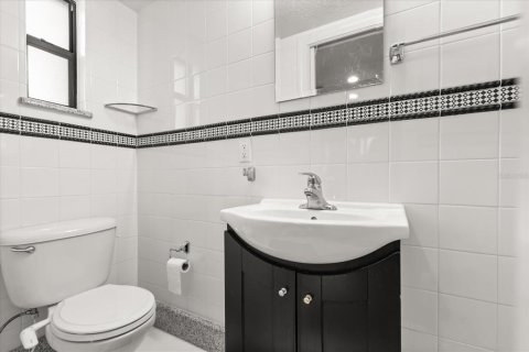 Casa en venta en Winter Garden, Florida, 5 dormitorios, 405.52 m2 № 2105465 - foto 24