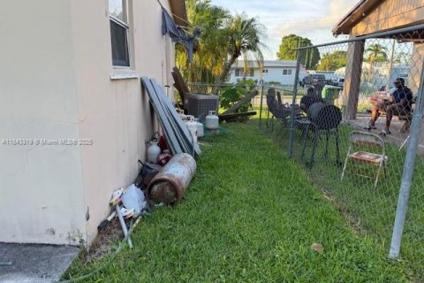 Casa en venta en Homestead, Florida, 3 dormitorios, 94.02 m2 № 1838627 - foto 18