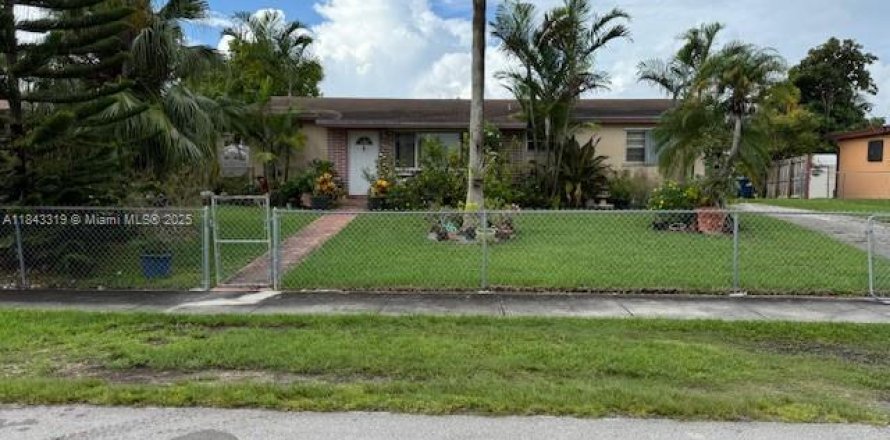 Casa en Homestead, Florida 3 dormitorios, 94.02 m2 № 1838627