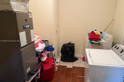 Casa en venta en Homestead, Florida, 3 dormitorios, 94.02 m2 № 1838627 - foto 13