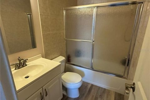 Condo in Saint Petersburg, Florida, 1 bedroom № 2110047 - photo 15
