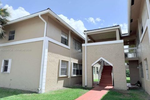 Condominio en alquiler en Coral Springs, Florida, 2 dormitorios, 71.35 m2 № 2071155 - foto 12