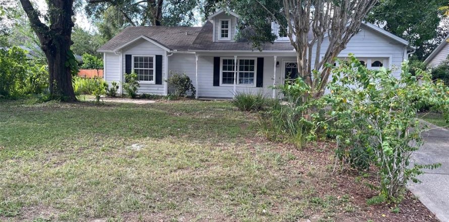 House in Mount Dora, Florida 3 bedrooms, 118.17 sq.m. № 1772810