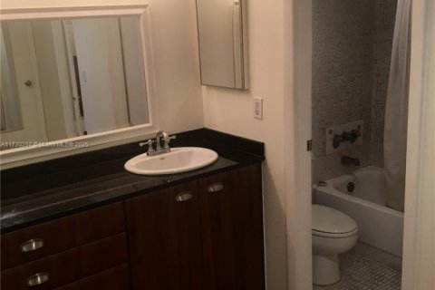 Купить кондоминиум в Авентура, Флорида 1 спальня, 67.82м2, № 2054409 - фото 27