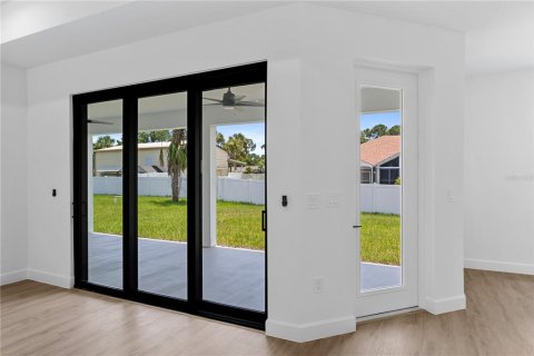 Villa ou maison à vendre à North Port, Floride: 3 chambres, 179.58 m2 № 2149063 - photo 10