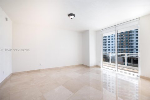 Condo in Miami, Florida, 1 bedroom  № 2042492 - photo 8