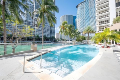 Condo in Miami, Florida, 1 bedroom  № 2042492 - photo 28
