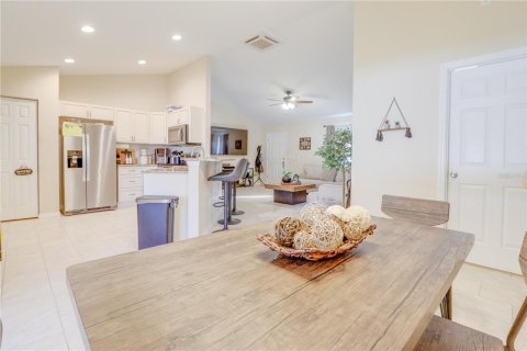 Villa ou maison à vendre à Ocala, Floride: 3 chambres, 118.73 m2 № 1750020 - photo 4