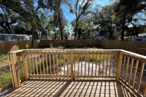 Casa en alquiler en Tampa, Florida, 3 dormitorios, 92.72 m2 № 2103378 - foto 2