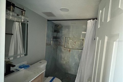Casa en alquiler en Tampa, Florida, 3 dormitorios, 92.72 m2 № 2103378 - foto 13