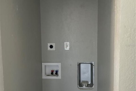 Casa en alquiler en Tampa, Florida, 3 dormitorios, 92.72 m2 № 2103378 - foto 10