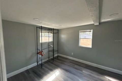Casa en alquiler en Tampa, Florida, 3 dormitorios, 92.72 m2 № 2103378 - foto 16