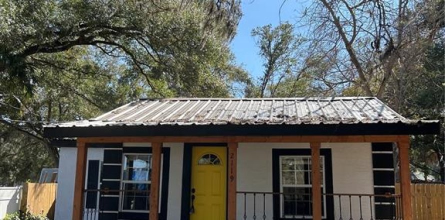 Casa en Tampa, Florida 3 dormitorios, 92.72 m2 № 2103378