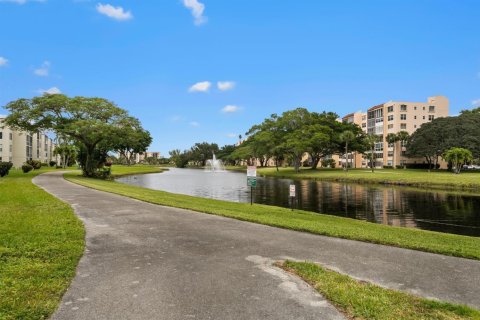 Condominio en venta en Delray Beach, Florida, 2 dormitorios, 93.37 m2 № 2177059 - foto 25