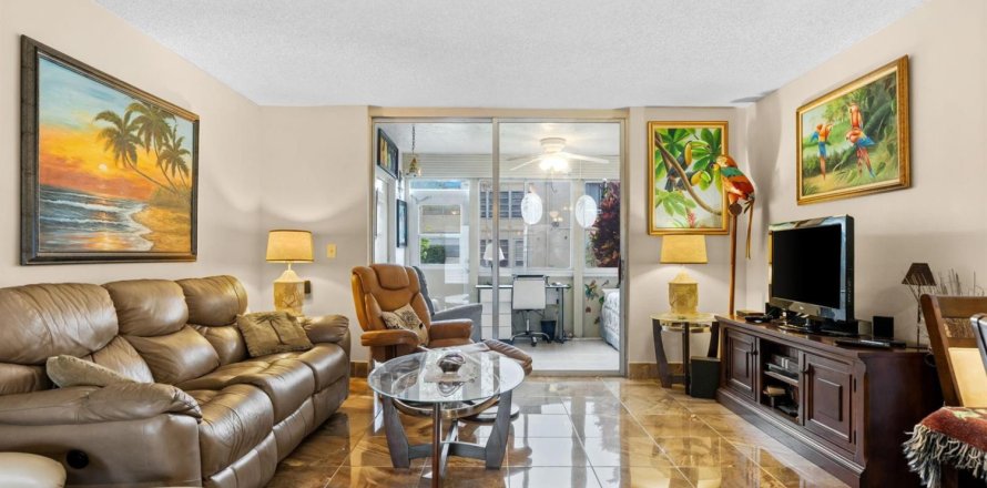 Condominio en Delray Beach, Florida, 2 dormitorios № 2177059