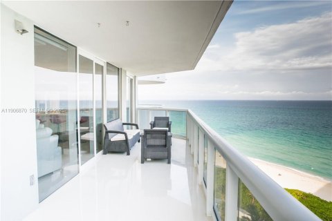 Condo in Miami Beach, Florida, 2 bedrooms № 2082038