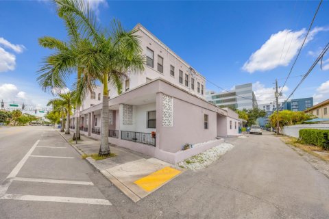 Propiedad comercial en venta en Hollywood, Florida № 1973422 - foto 4