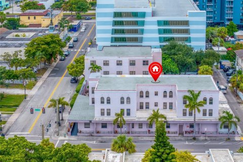 Propiedad comercial en venta en Hollywood, Florida № 1973422 - foto 22